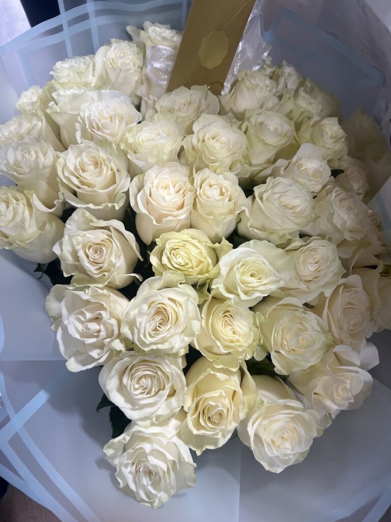 Customer photo of an A-Flowers bouquet
