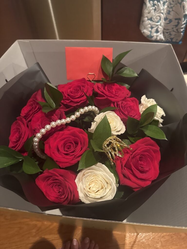 Customer photo of an A-Flowers bouquet