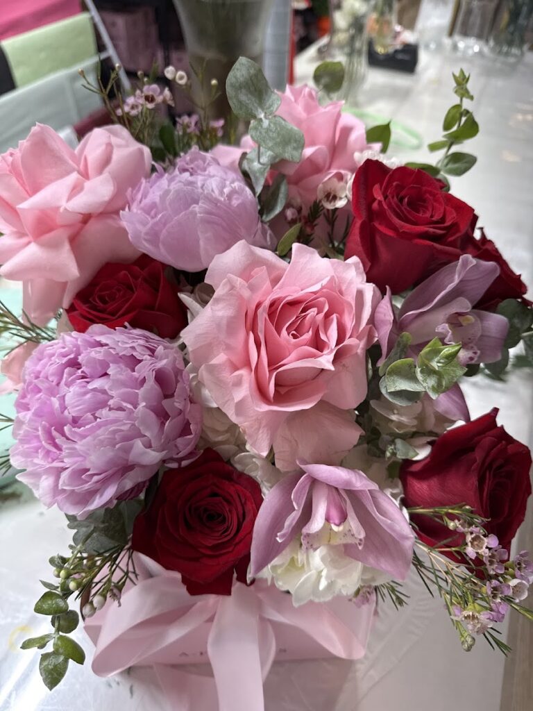 Customer photo of an A-Flowers bouquet